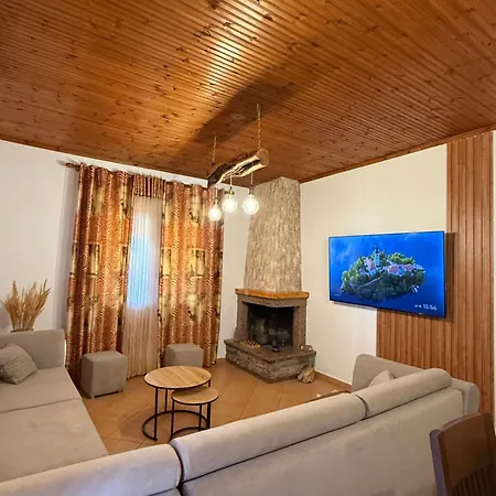 Xhoni House Villa