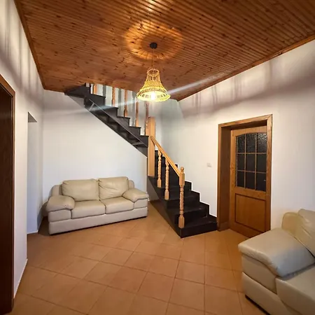 Xhoni House